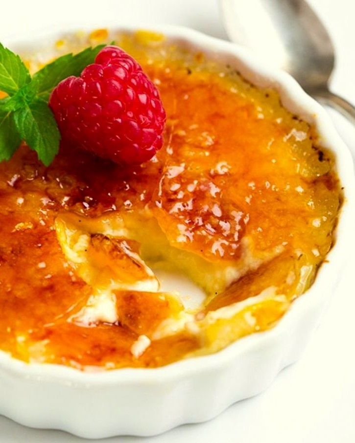 Crème Brûlée (Crema Catalana) – Classic French Recipe