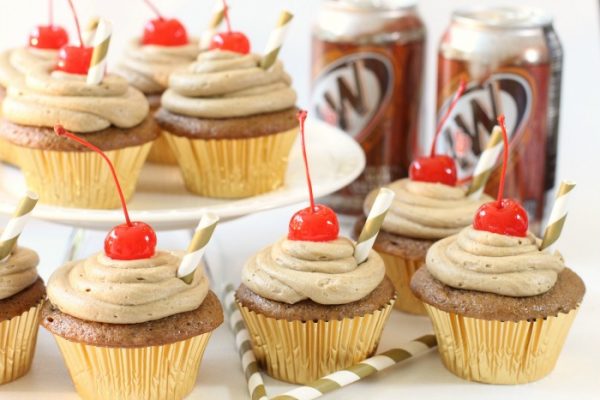Easy Root Beer Float Cupcakes Recipe