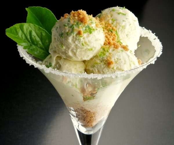 Quick Mojito Ice Cream (No-Churn Recipe)