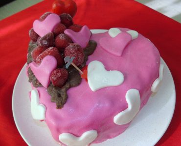 Valentine’s Day Jaffa Biscuit Cake (No-Bake Recipe)