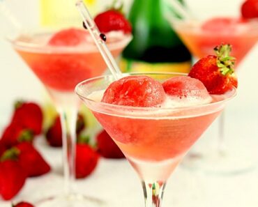 Sparkling Strawberry Sorbet (7-Minute Recipe)