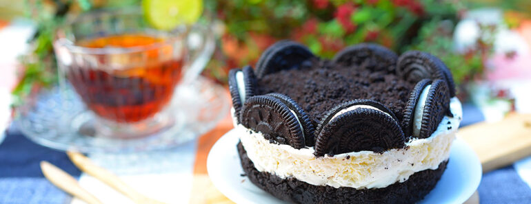 Oreo Pie Crust That Stays Crunchy (Never Soggy!)