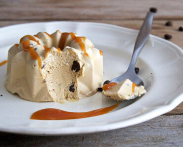 Coffee Mousse Magic: Whipped Coffee Bliss with Chocolate Sprinkles & Caramel Drizzle!