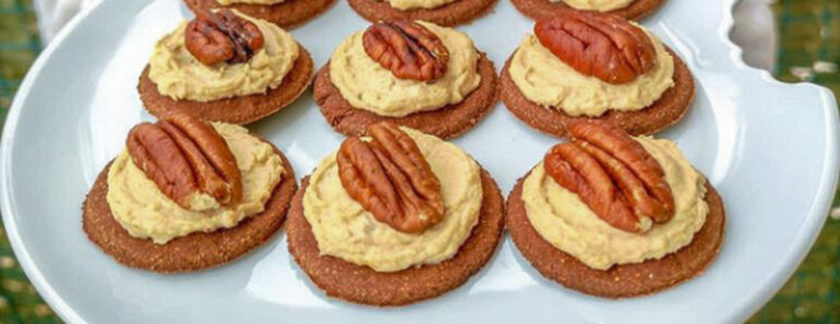 Easy PB Chocolate Cookies with Pecan Manuka Cream: Viral Stuffed Cookie Hack!