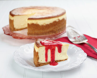 Ricotta Cheesecake with Strawberry Coulis Recipe
