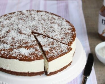 No-Bake Nutella Coconut Cake That Tastes Like Gelato
