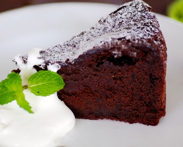 Chocolate Dream Cake Without Eggs