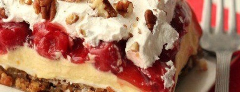 Cherry Éclair Cake (10-Minute Recipe)