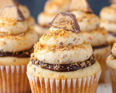 These Butterfinger Cupcakes Are So Good, Guests Will Beg for the Recipe