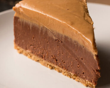 Peanut Butter Chocolate Cheesecake Recipe