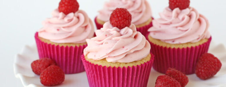 The Best Homemade Raspberry Buttercream Ever