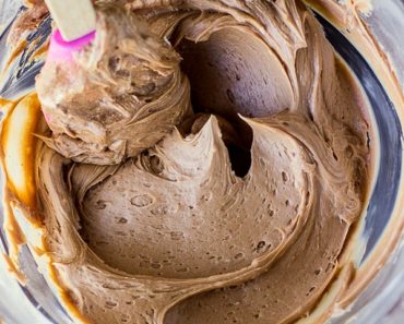 Milk Chocolate Buttercream Frosting (10-Minute Recipe)