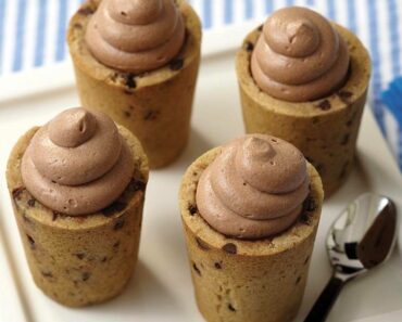 Mousse Chocolate Chip Shooters