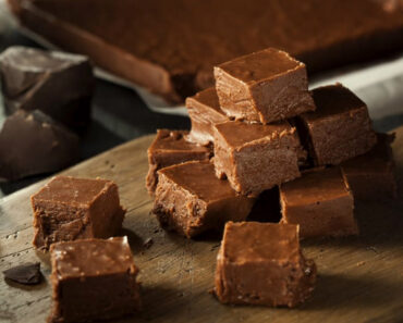 6-Ingredient Fudge So Chocolatey It Ruins Candy Bars Forever