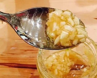 If You Eat Garlic and Honey On an Empty Stomach For 7 Days, This is What Happens to Your Body