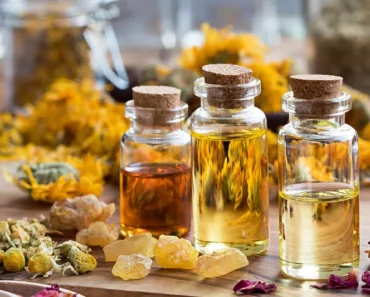 A BIG fAT LIST OF ESSENTIAL OILS FOR HEALTH AND SURVIVAL